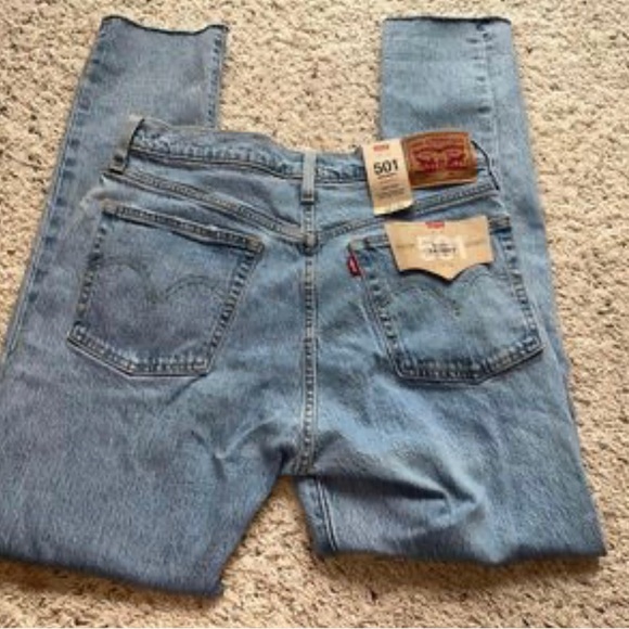 NWT Levi’s 30x30 - Picture 1 of 4